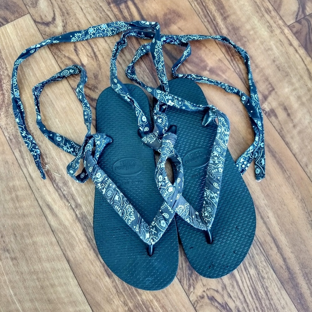 Havaianas flip flops with ankle straps